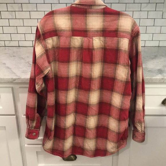 Field & Stream Flannel Shirt Mens Medium Red Plaid Farmer Gorpcore Long Sleeves - Picture 2 of 6